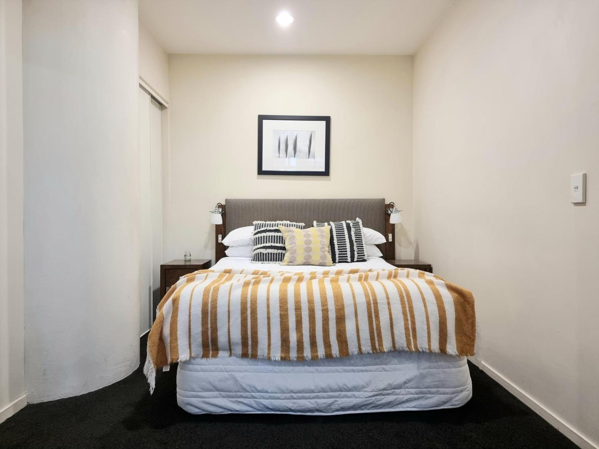 Urban Deco Apartment On Queen Street Auckland Ruang foto