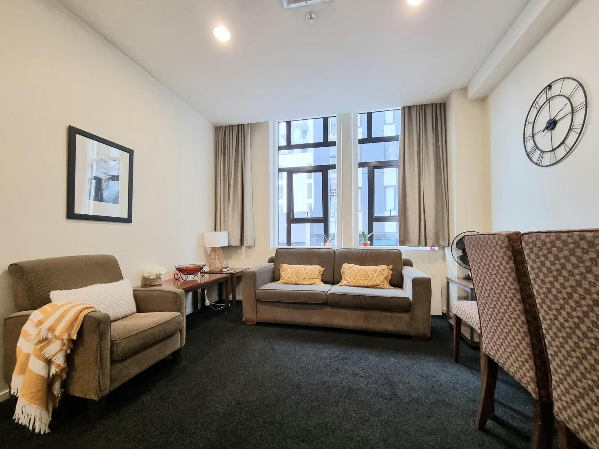 Urban Deco Apartment On Queen Street Auckland Ruang foto