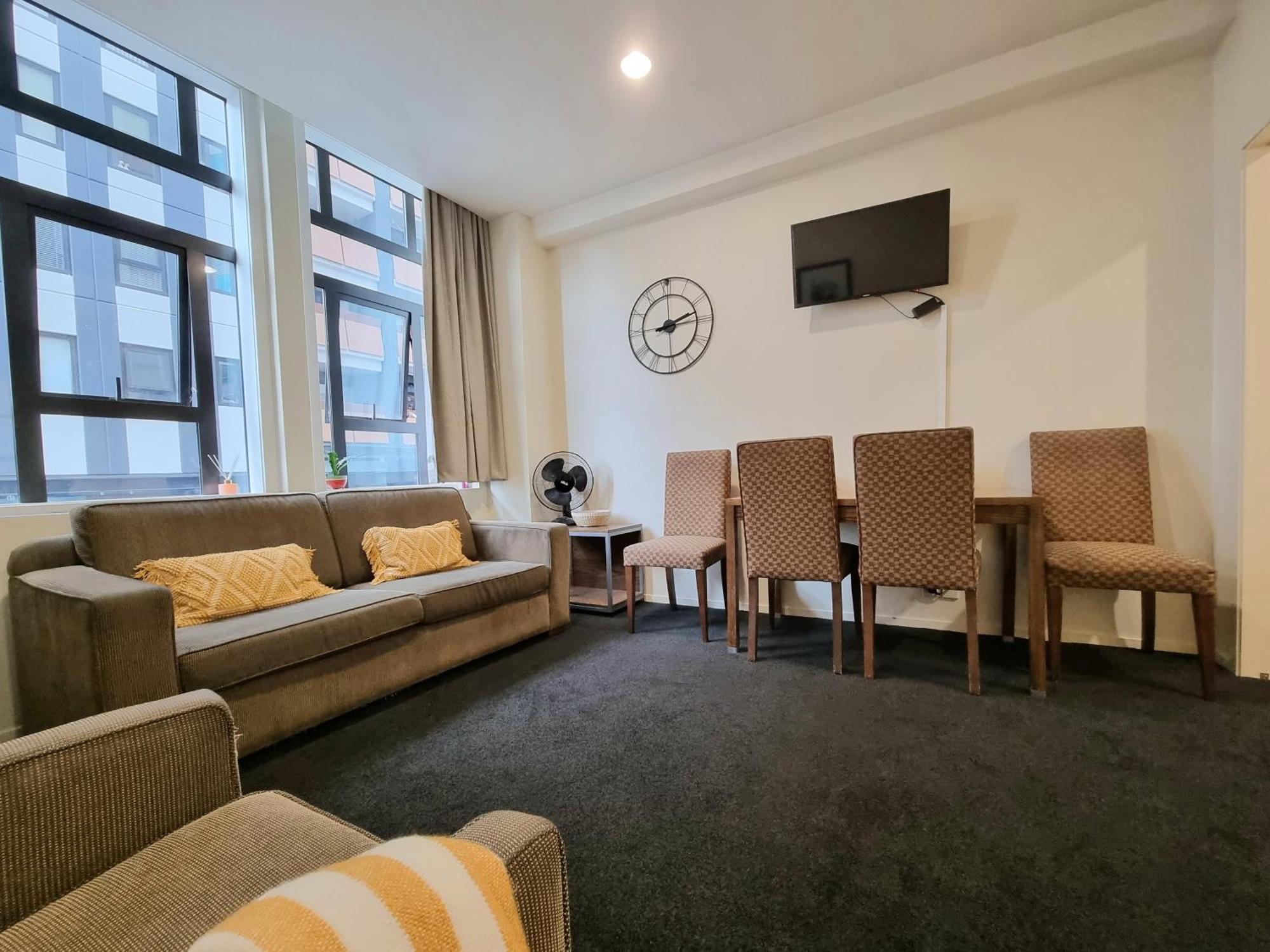 Urban Deco Apartment On Queen Street Auckland Ruang foto